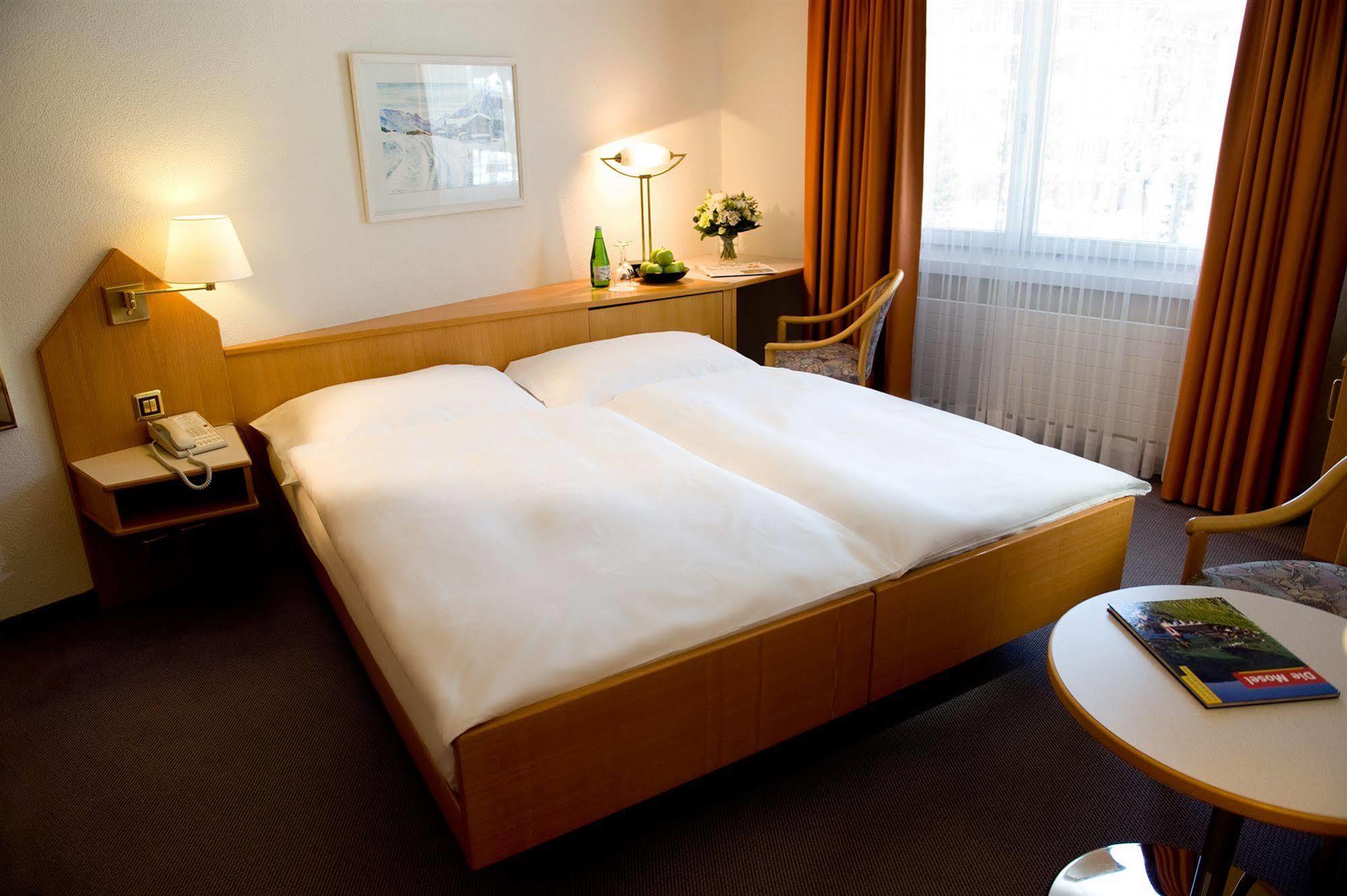 Hotel Cresta Sun Davos Esterno foto
