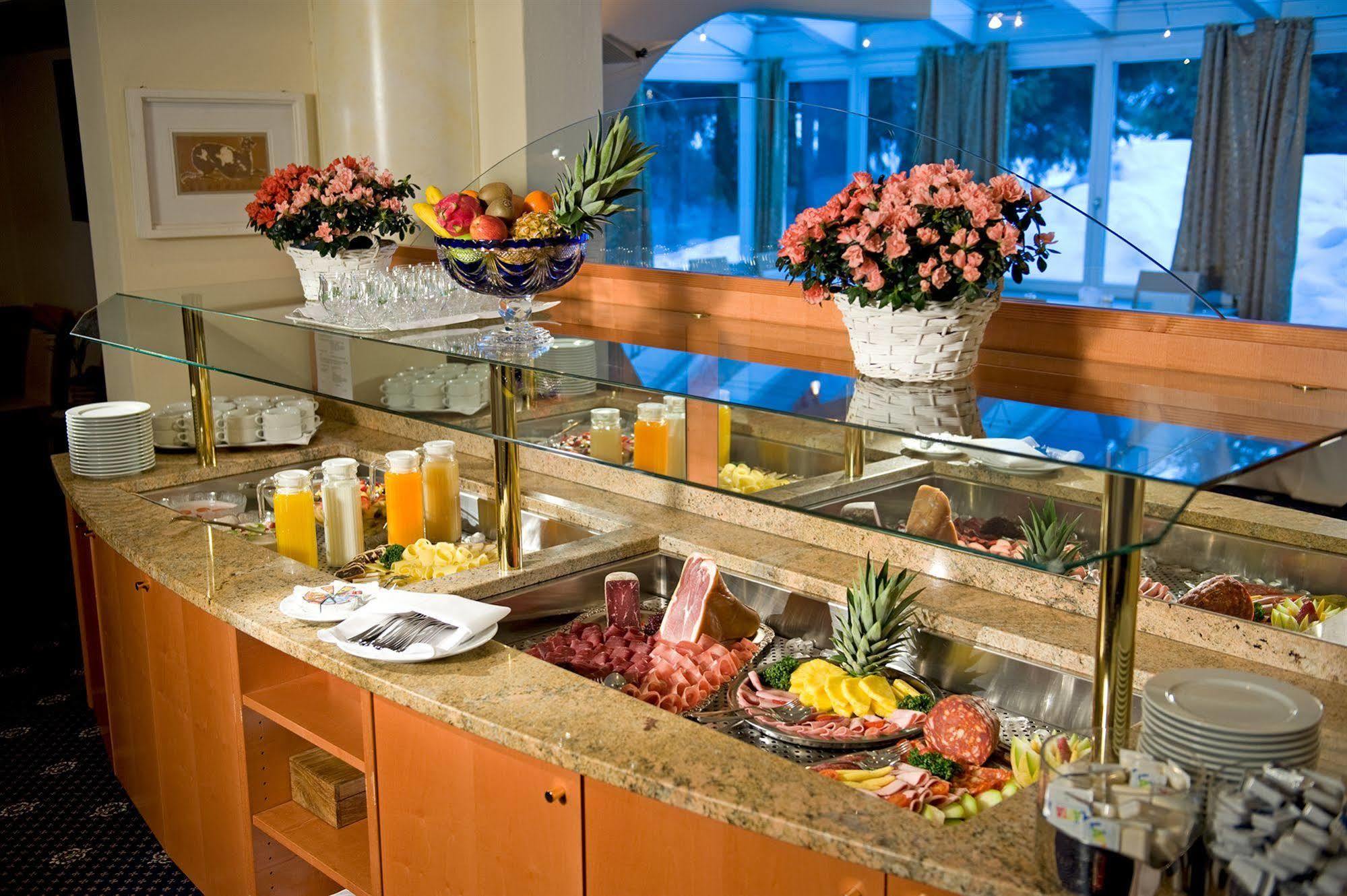 Hotel Cresta Sun Davos Esterno foto